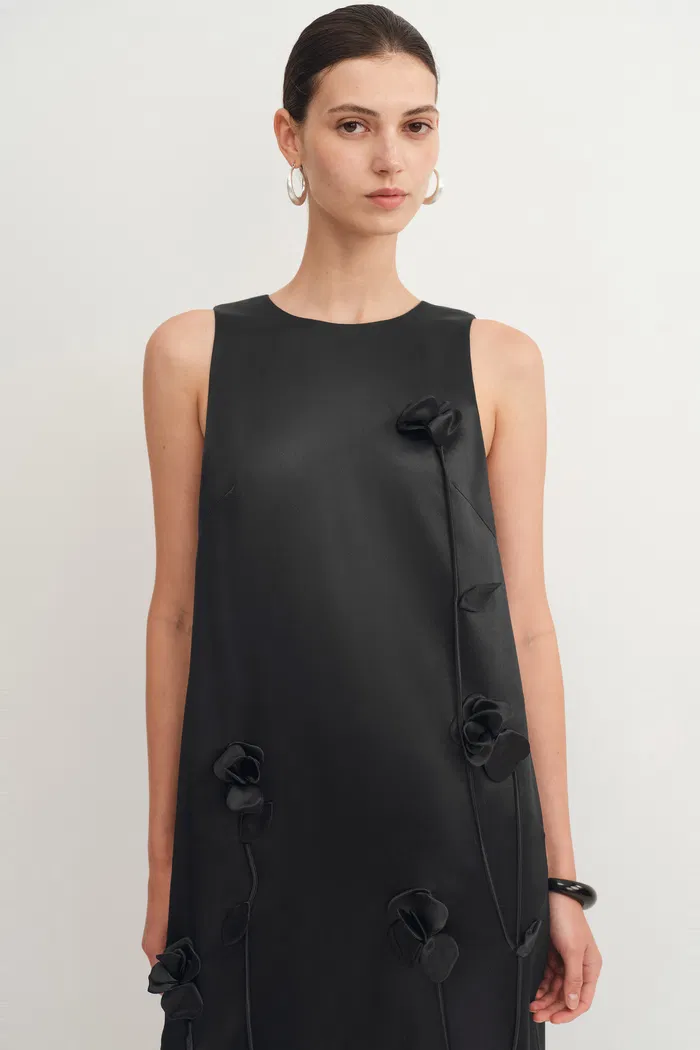 1805-eleanor-handcrafted-flora-3d-studded-sleeveless-dress-in-silk-wool-satin-1.webp