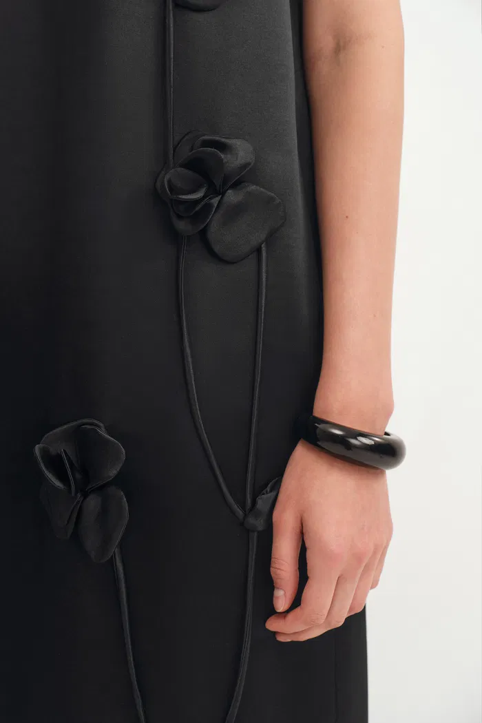 1805-eleanor-handcrafted-flora-3d-studded-sleeveless-dress-in-silk-wool-satin-1.webp