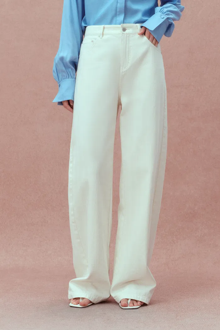 1813-akari-barrel-leg-jeans-in-cotton-denim-1.webp