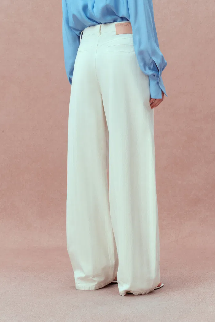 1813-akari-barrel-leg-jeans-in-cotton-denim-1.webp