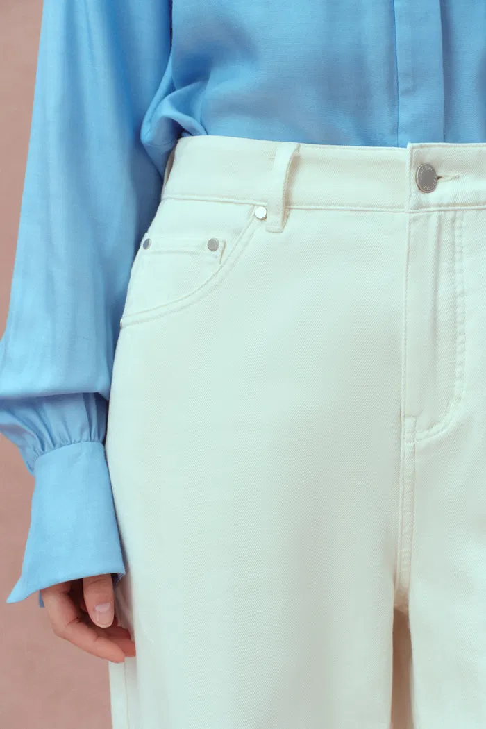1813-akari-barrel-leg-jeans-in-cotton-denim-1.webp