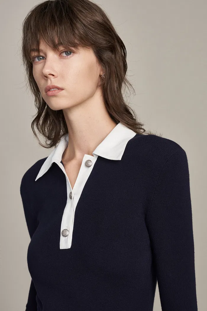 1835-violet-contrast-collar-top-in-viscose-blend-knit-1.webp