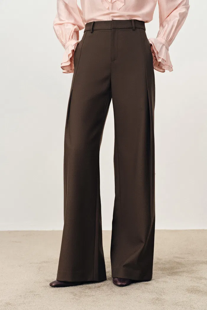 1893-emma-pleat-front-straight-leg-track-pants-in-fine-wool-suiting-1.webp