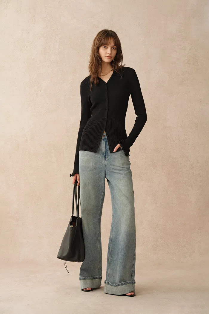 1923-katia-black-wavy-cuff-fitted-cardigan-in-stretchy-merino-wool-cable-knit-1.webp