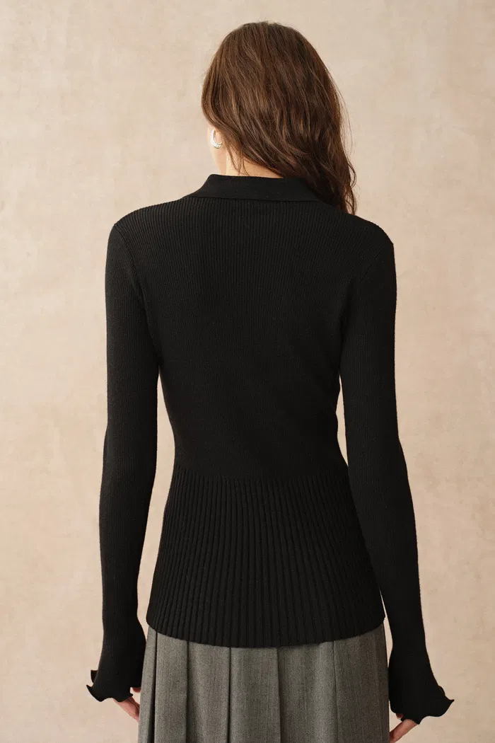 1923-katia-black-wavy-cuff-fitted-cardigan-in-stretchy-merino-wool-cable-knit-1.webp