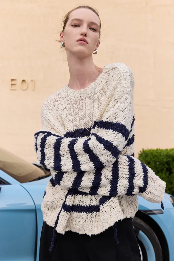 1973-kirsten-striped-pullover-sweater-in-wool-blend-boucl–1.webp