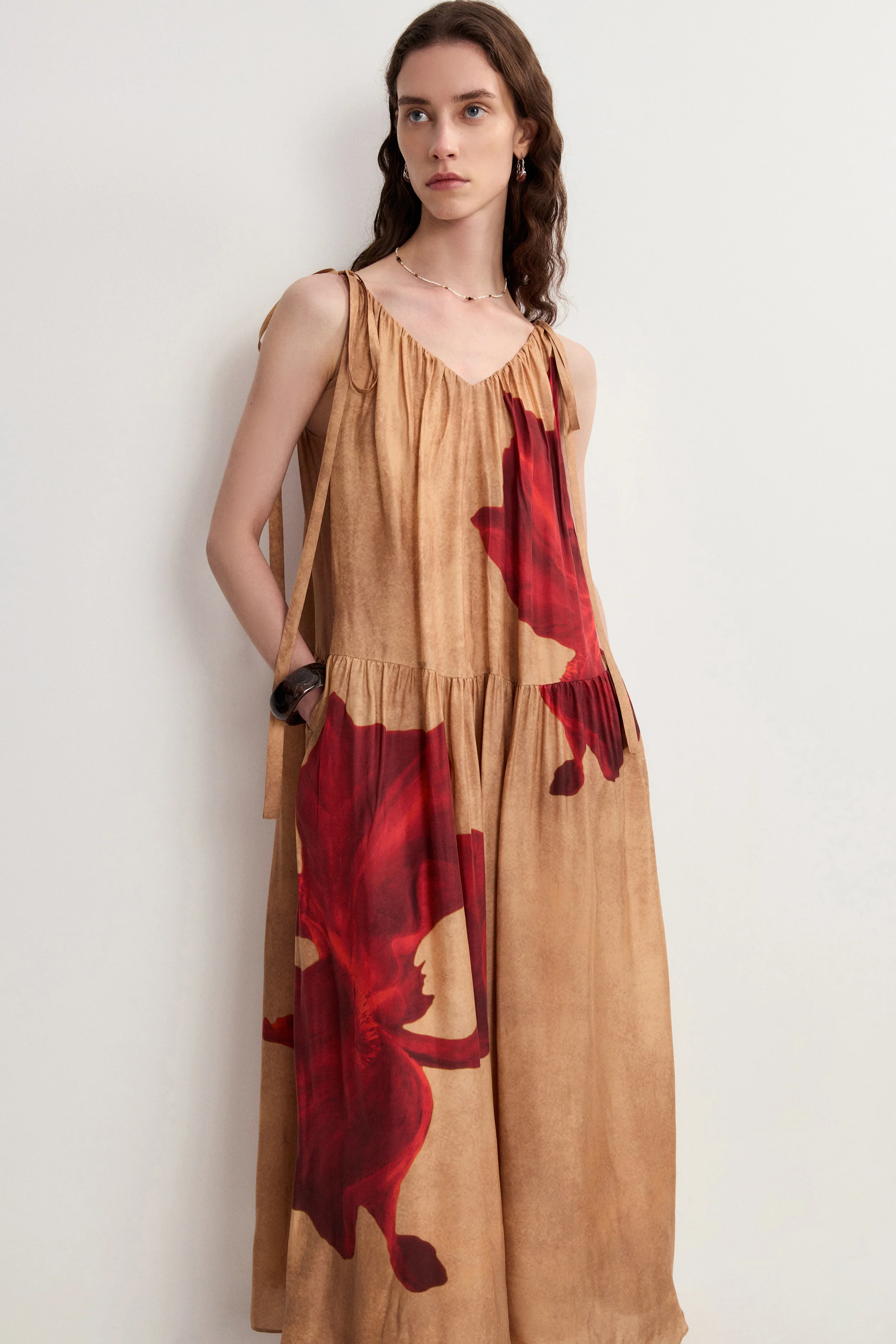 2005-abby-crimson-iris-flora-sleeveless-dress-in-lyocell-1.webp