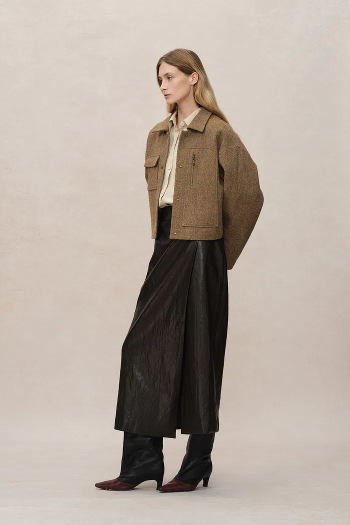 2068-lily-woolen-short-coat-in-midweight-wool-twill-1.webp