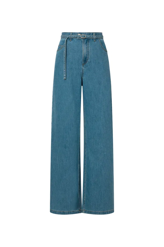 2082-ella-belted-washed-jeans-in-lyocell-denim-1.webp