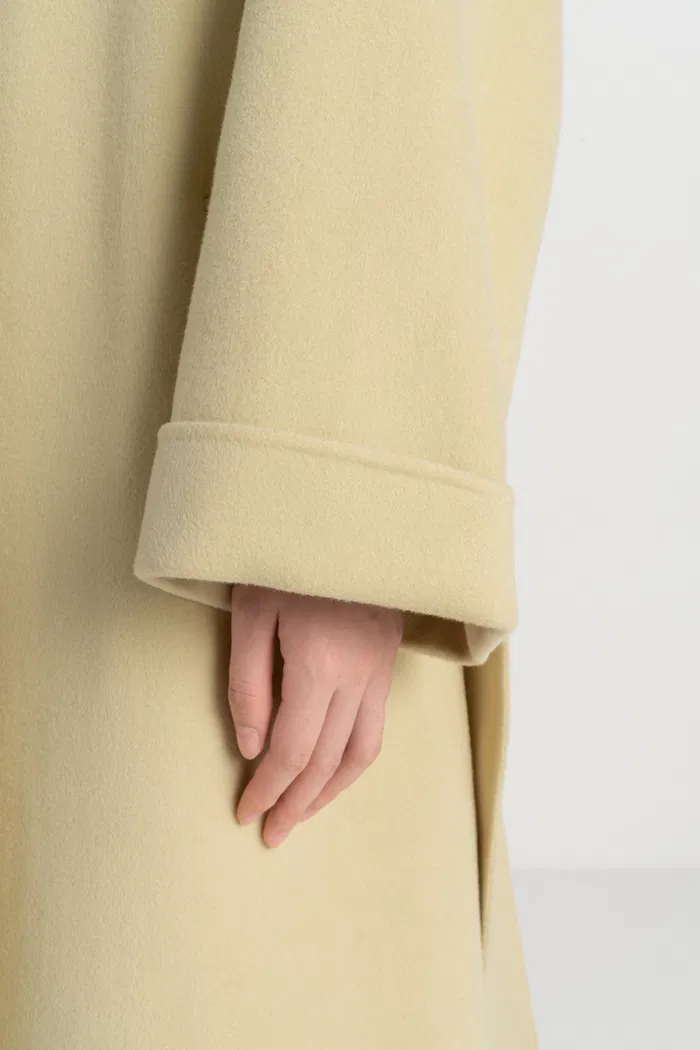 211-judith-hand-stitched-oversized-coat-in-cashmere-wool-1.webp