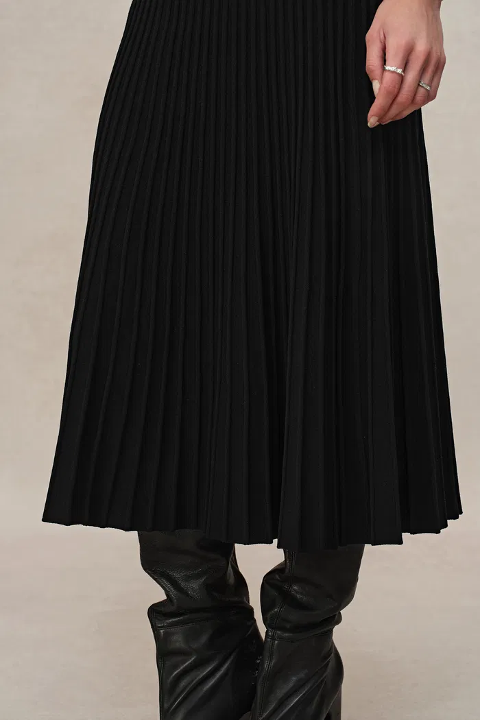 2159-grace-pleated-skirt-in-anti-pilling-tencel-blend-knit-1.webp