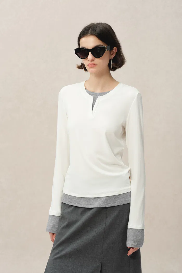 2197-maya-white-and-grey-layered-look-block-top-in-tencel-merino-tech-1.webp