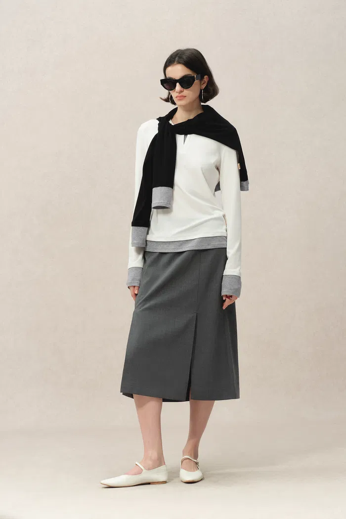 2197-maya-white-and-grey-layered-look-block-top-in-tencel-merino-tech-1.webp