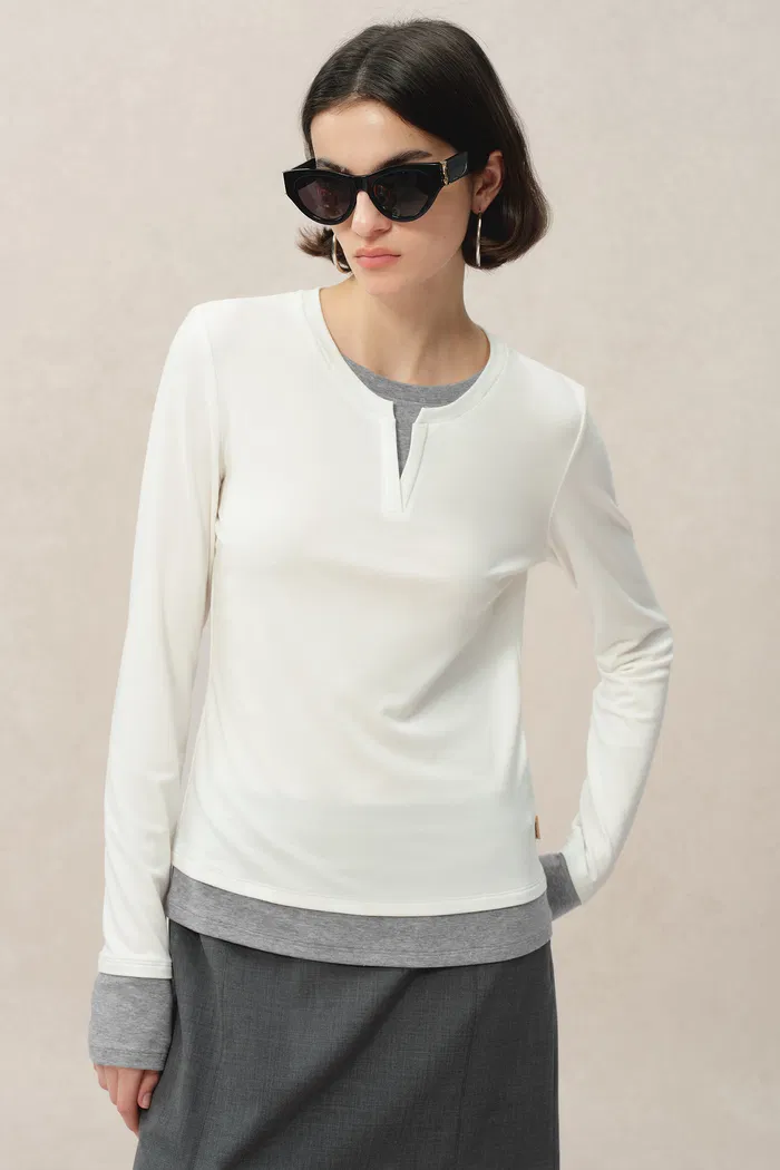 2197-maya-white-and-grey-layered-look-block-top-in-tencel-merino-tech-1.webp