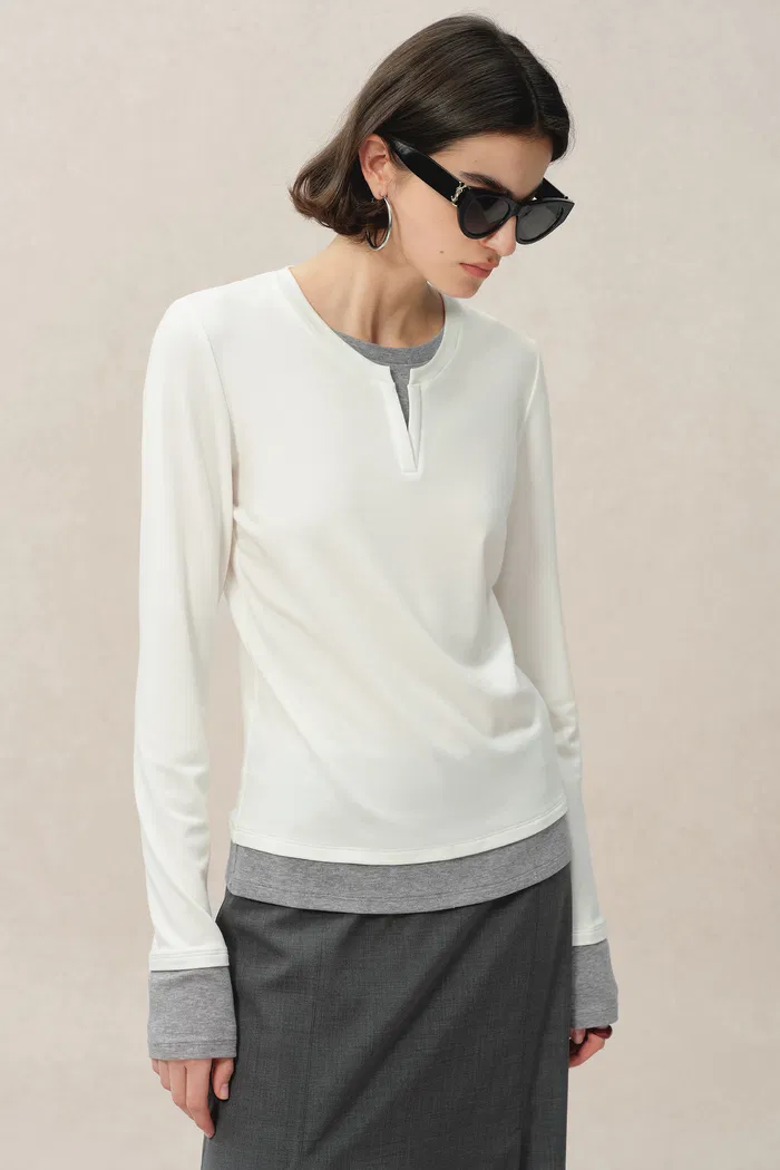 2197-maya-white-and-grey-layered-look-block-top-in-tencel-merino-tech-1.webp