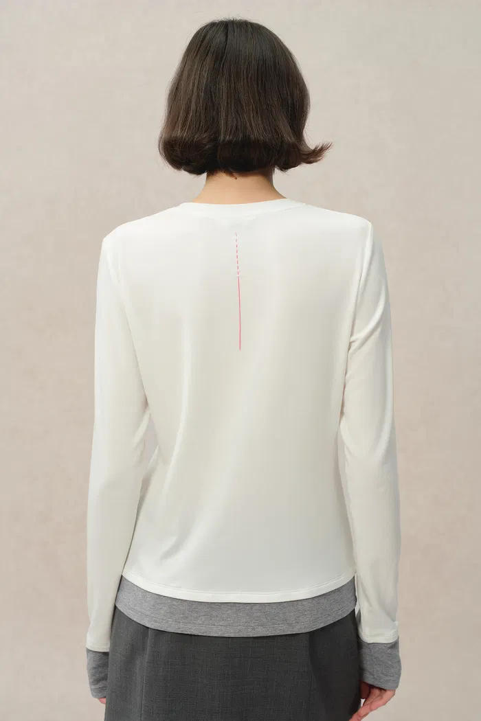 2197-maya-white-and-grey-layered-look-block-top-in-tencel-merino-tech-1.webp