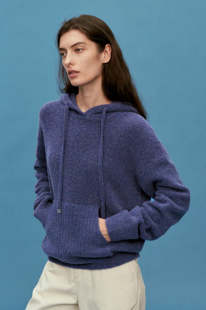 2211-nicole-hooded-sweater-in-wool-boucl–1.webp