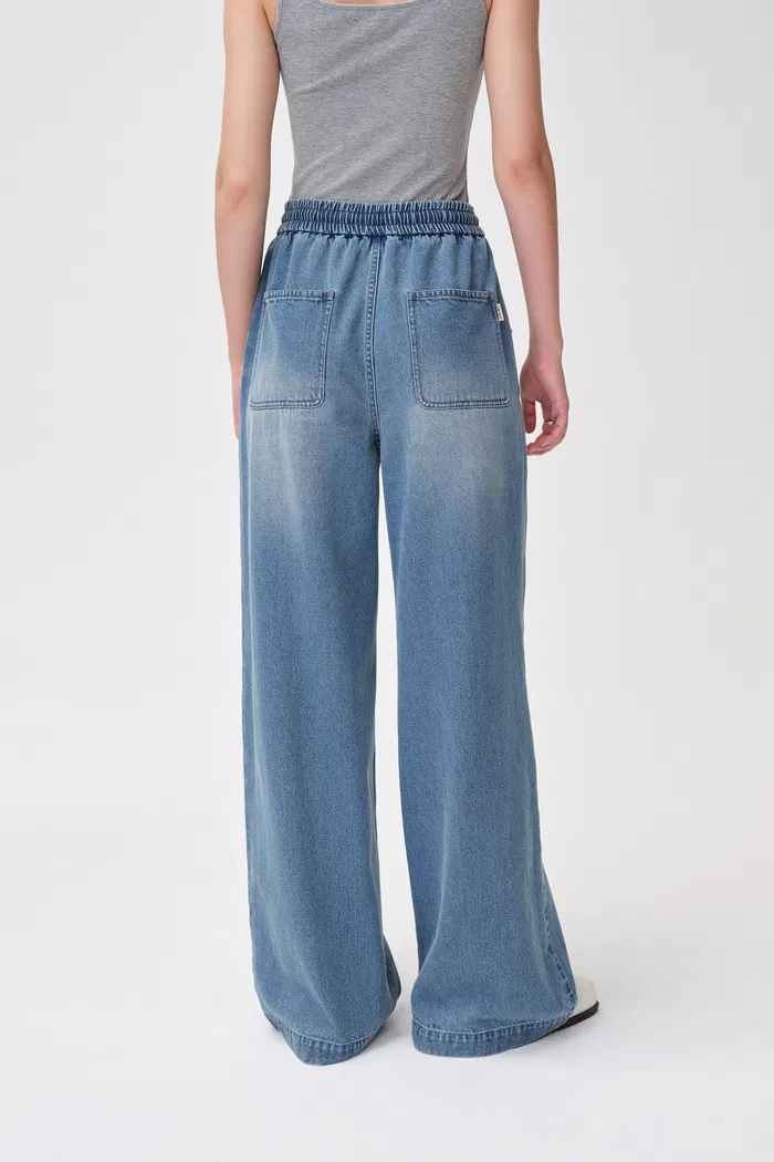 229-bulb-pull-on-faded-jeans-in-cotton-denim-1.webp