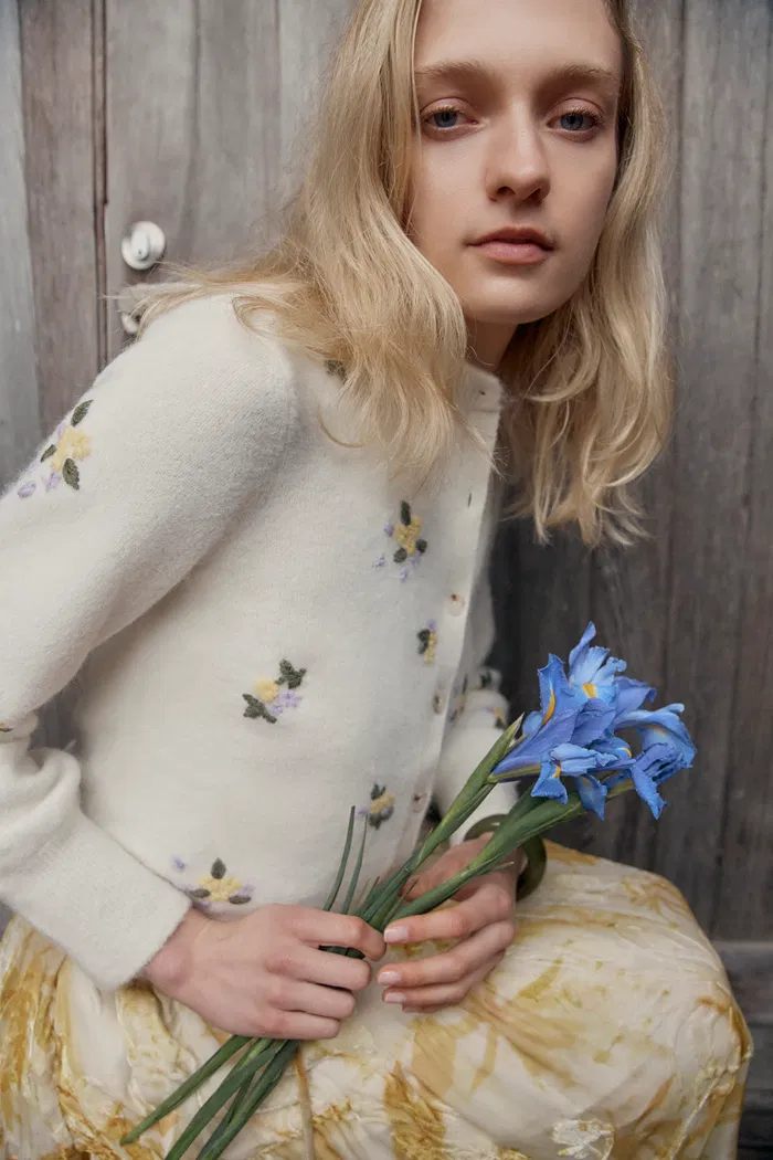 2436-sabina-jacquard-knit-cardigan-in-alpaca-merino-blend-knit-1.webp
