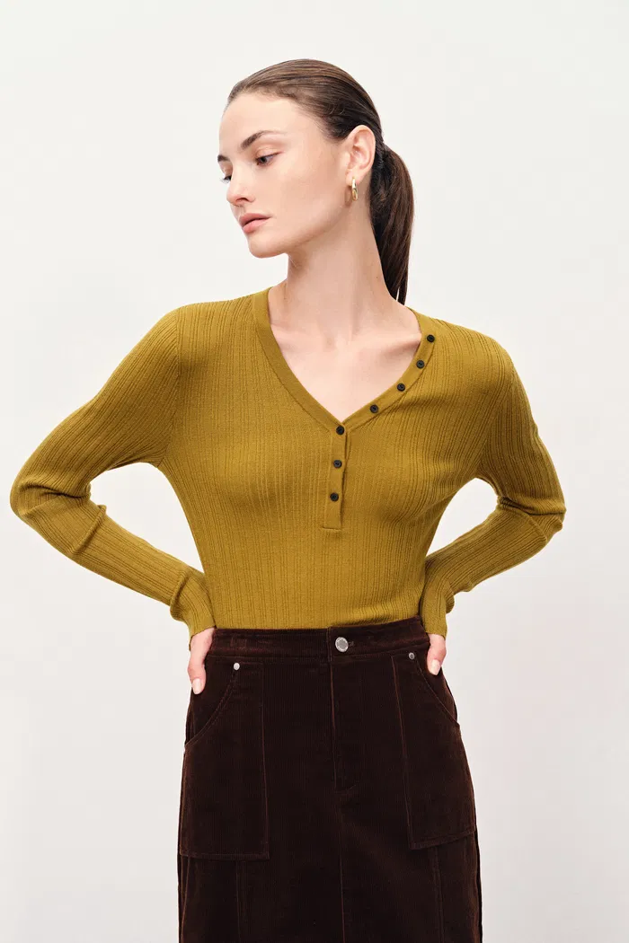 2492-vivi-henley-top-in-stretchy-rib-knit-merino-wool-1.webp