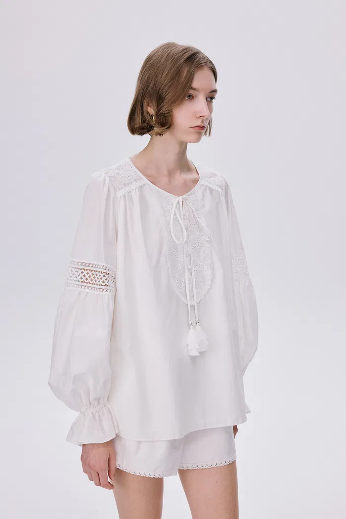 2636-bea-embroidered-blouse-and-shorts-set-in-silk-cotton-blend-1.webp