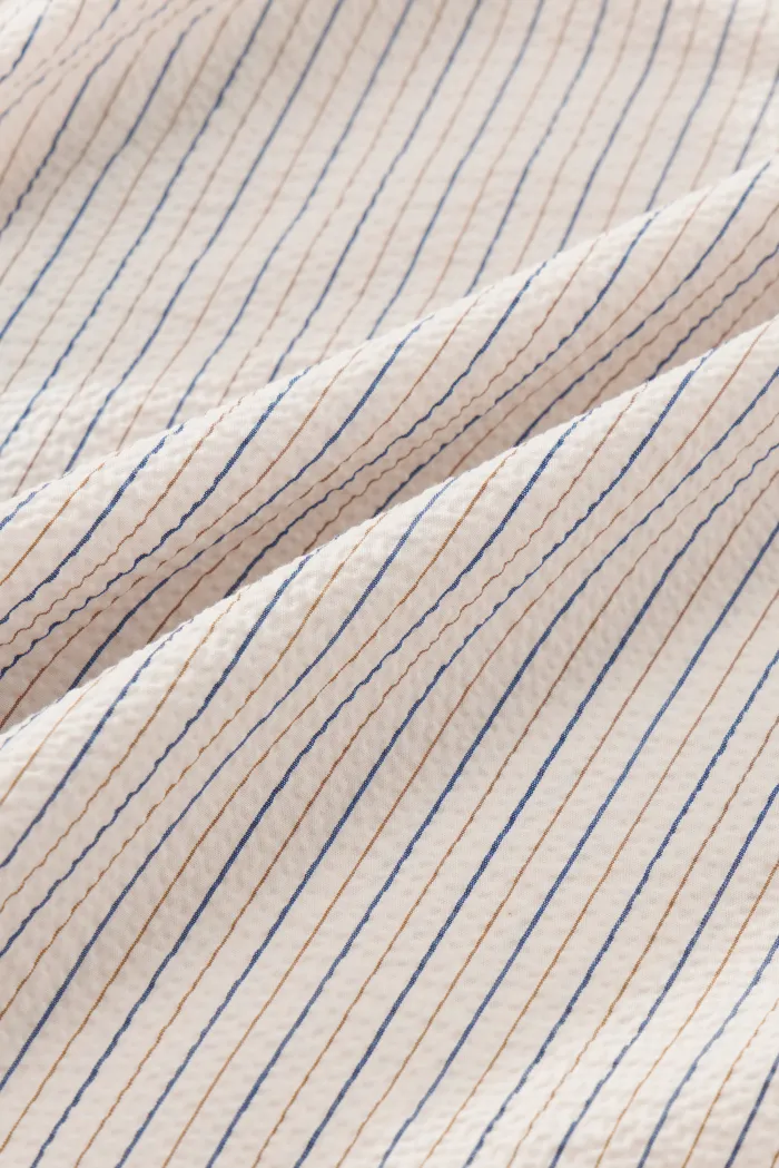 2732-daisy-denim-collar-striped-shirt-in-cotton-seersucker-1.webp