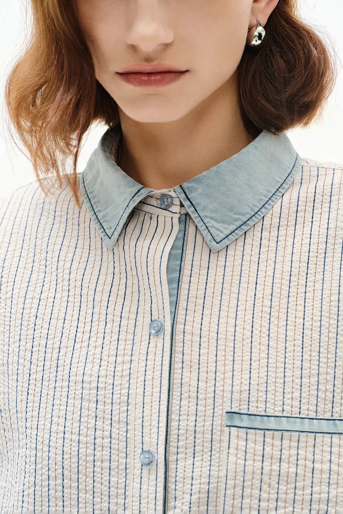 2732-daisy-denim-collar-striped-shirt-in-cotton-seersucker-1.webp