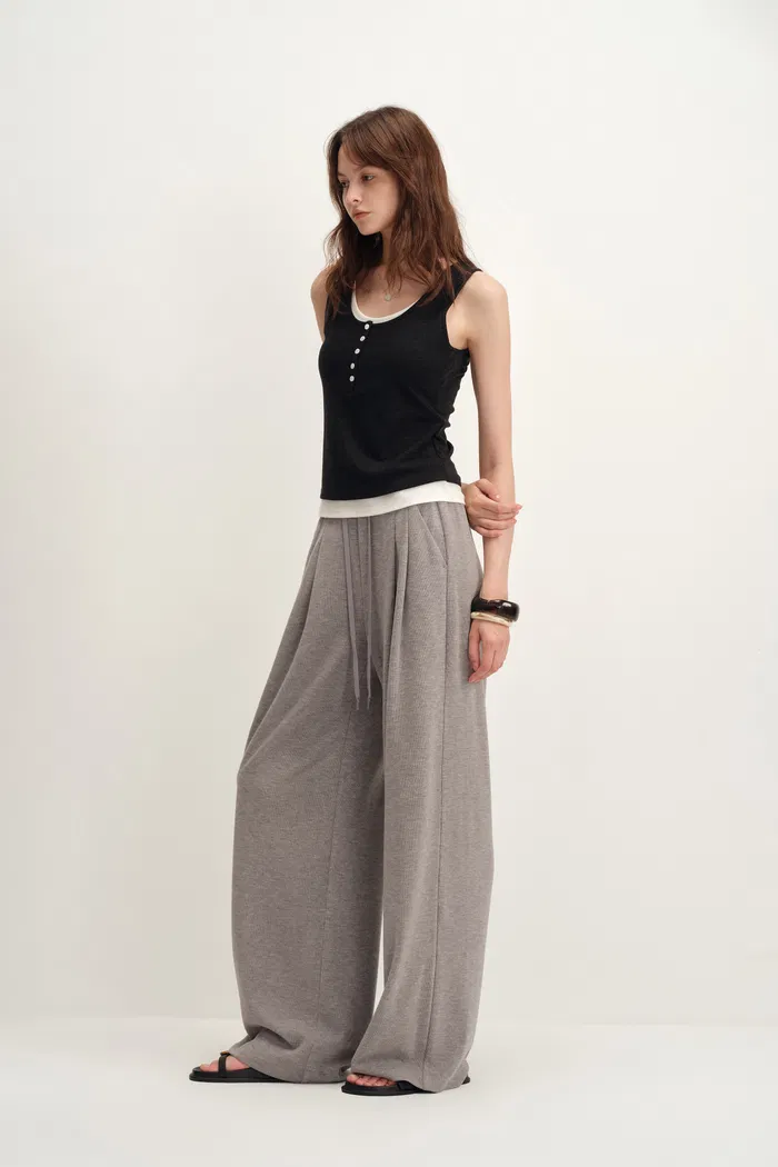 2800-coco-layered-look-tank-top-in-tencel-merino-knit-1.webp