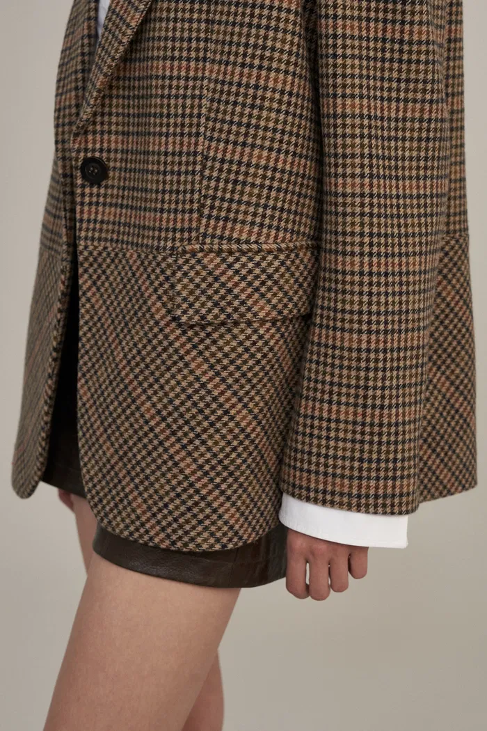 2888-meare-plaid-blazer-in-merino-wool-blend-houndstooth-1.webp