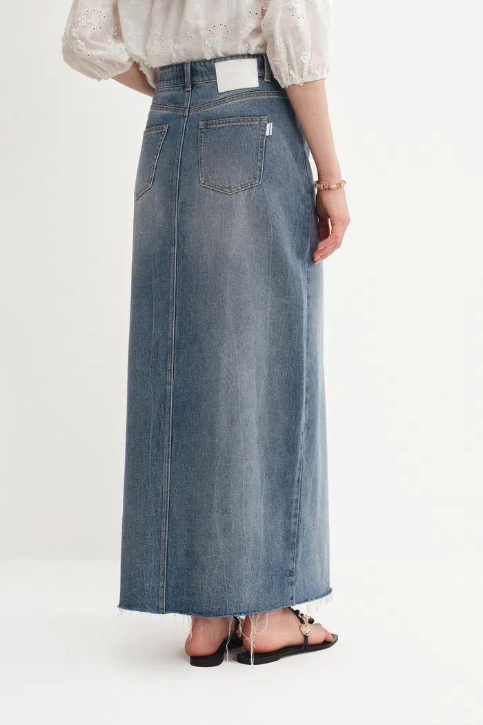2992-denim-skirt-in-cotton-denim-1.webp