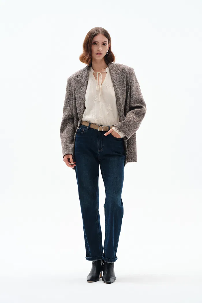 3-classic-belt-in-italian-suede-leather-1.webp