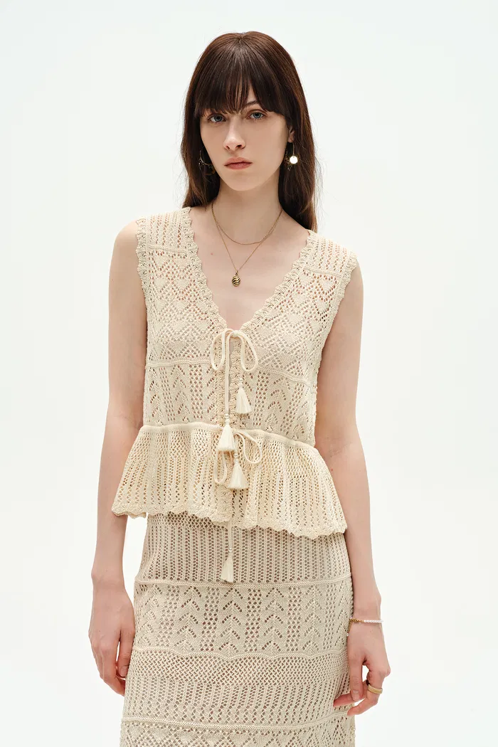 3003-grazia-sleeveless-ruffled-hem-top-and-skirt-set-in-linen-blend-knit-1.webp