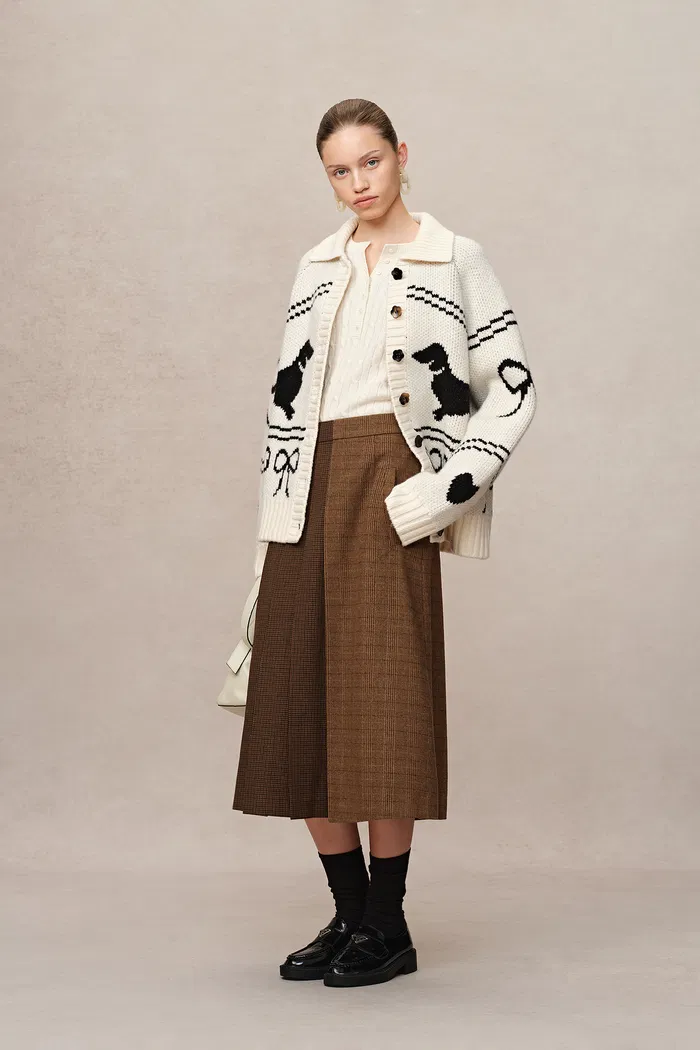 3131-perla-dachshunds-jacquard-cardigan-in-chucky-merino-wool-knit-1.webp