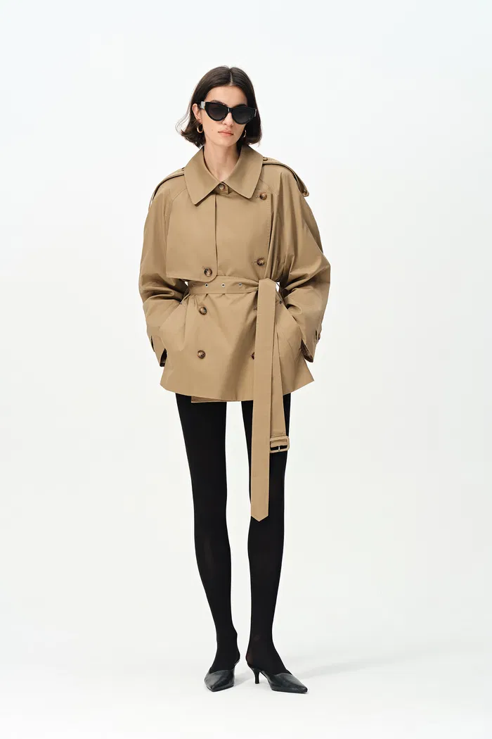 3155-lina-cropped-trench-coat-in-cotton-twill-1.webp