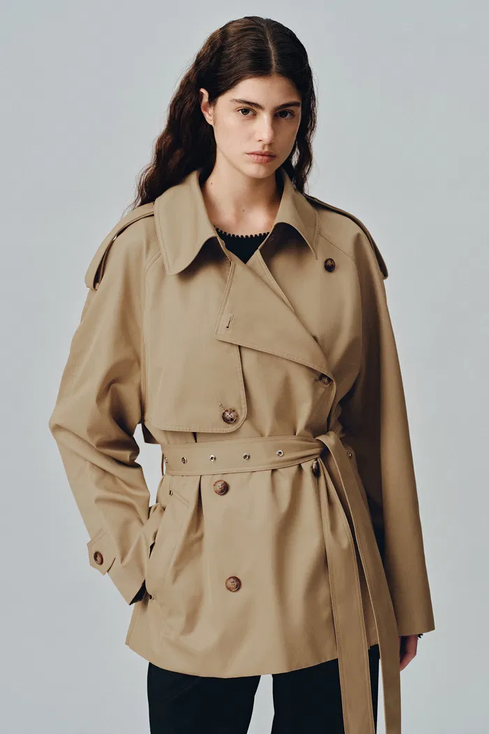 3155-lina-cropped-trench-coat-in-cotton-twill-1.webp