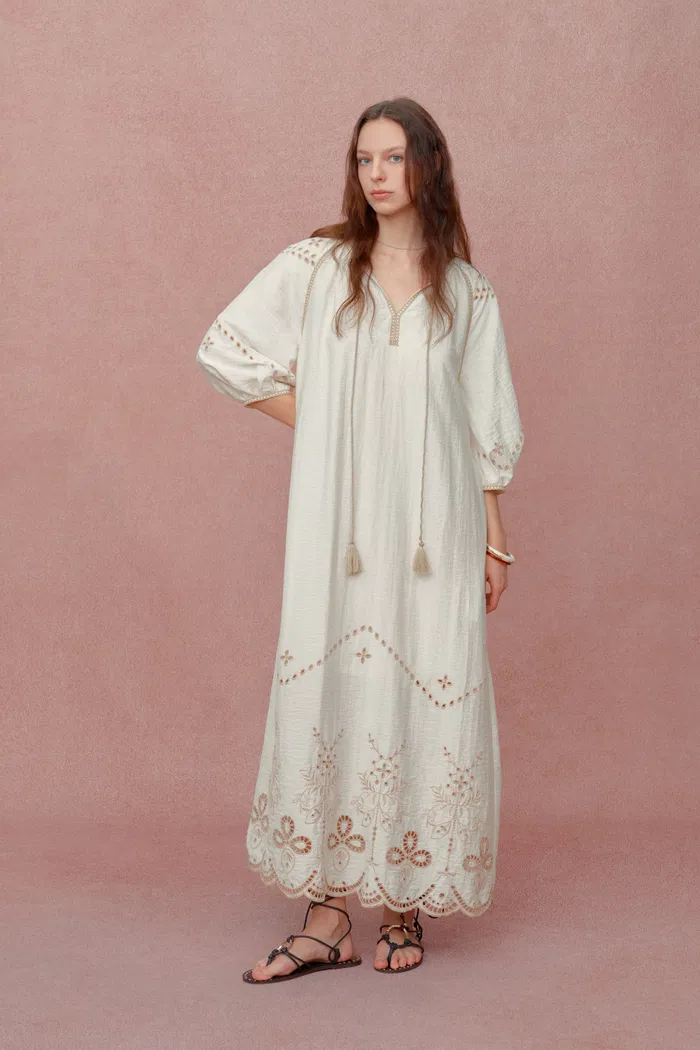 3171-antonia-artisan-embroidery-dress-in-linen-blend-1.webp