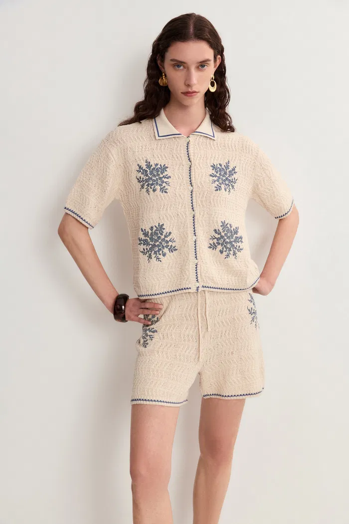 3227-gracia-embroidered-blue-flora-collared-top-and-shorts-matching-set-in-linen-blend-knit-1.webp