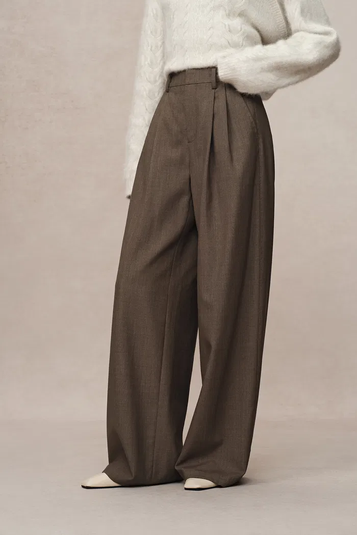 3292-tolerate-hand-sewn-trousers-in-lightweight-wool-blend-1.webp