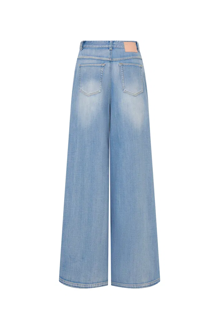 3362-prevernae-washed-wide-leg-jeans-in-cotton-denim-1.webp