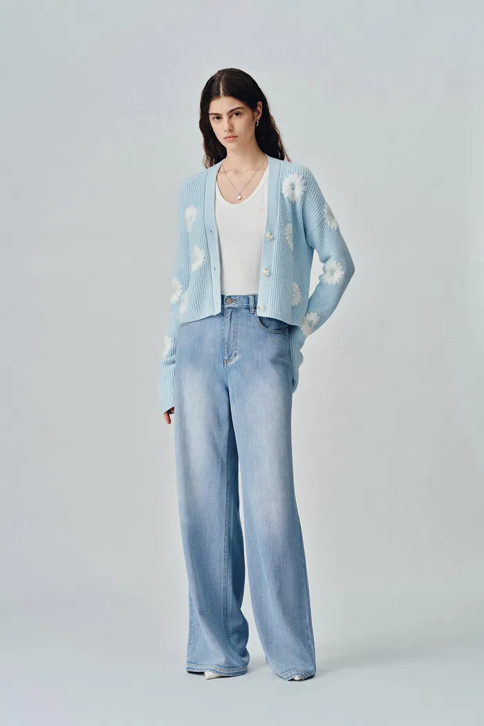 3362-prevernae-washed-wide-leg-jeans-in-cotton-denim-1.webp