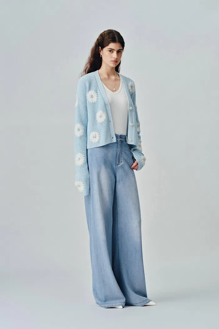 3362-prevernae-washed-wide-leg-jeans-in-cotton-denim-1.webp