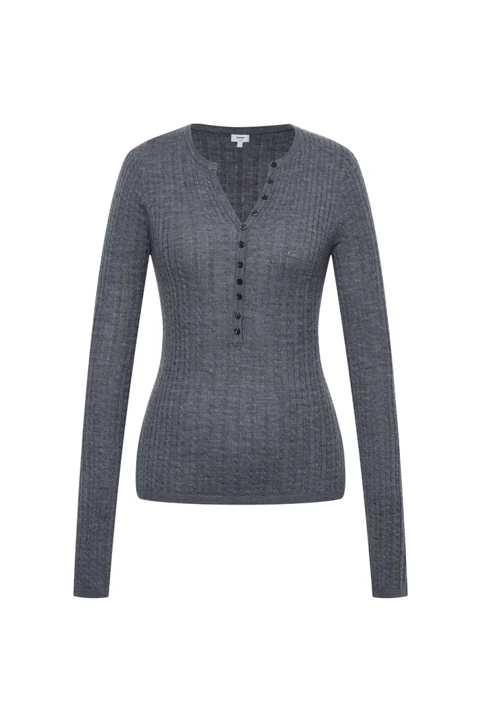 3402-issac-long-sleeve-pullover-in-in-australian-merino-yarn-knit-1.webp