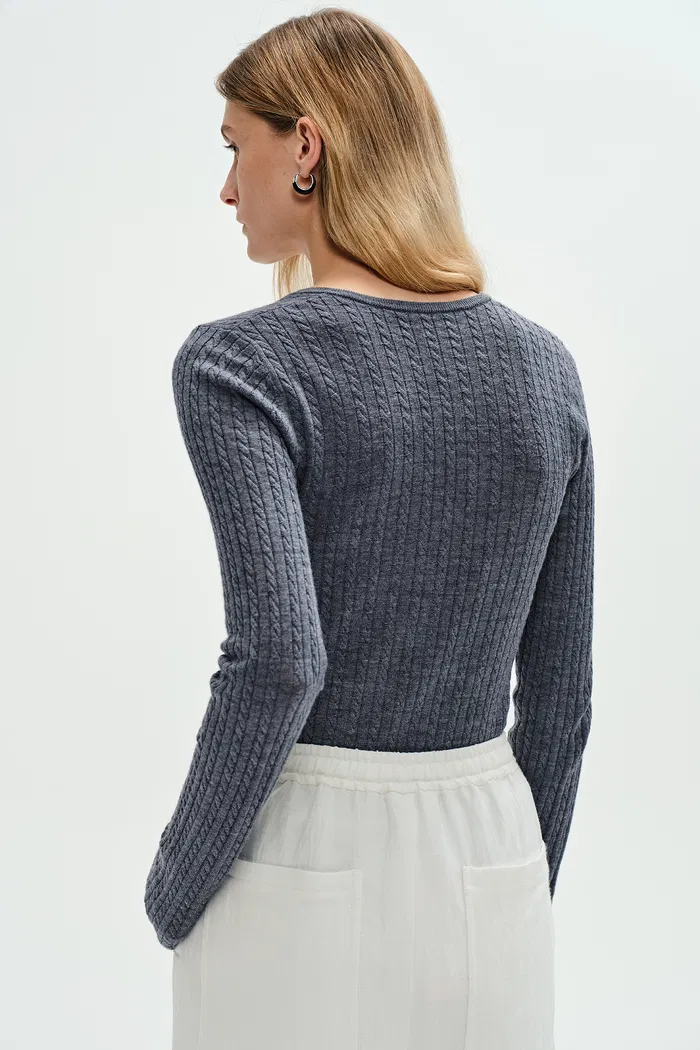 3402-issac-long-sleeve-pullover-in-in-australian-merino-yarn-knit-1.webp
