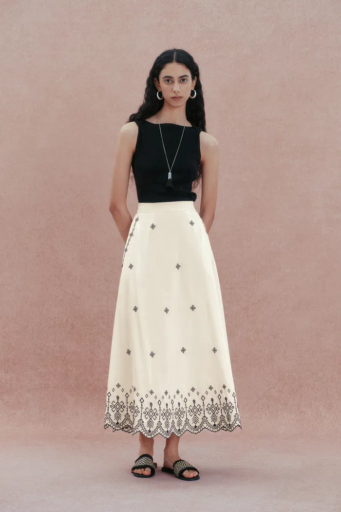 3463-olivia-scalloped-hem-embroidered-skirt-in-premium-silk-cotton-1.webp