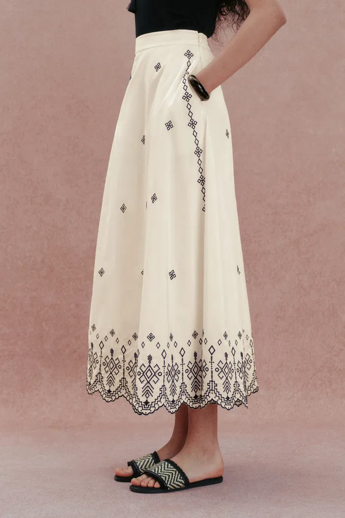 3463-olivia-scalloped-hem-embroidered-skirt-in-premium-silk-cotton-1.webp