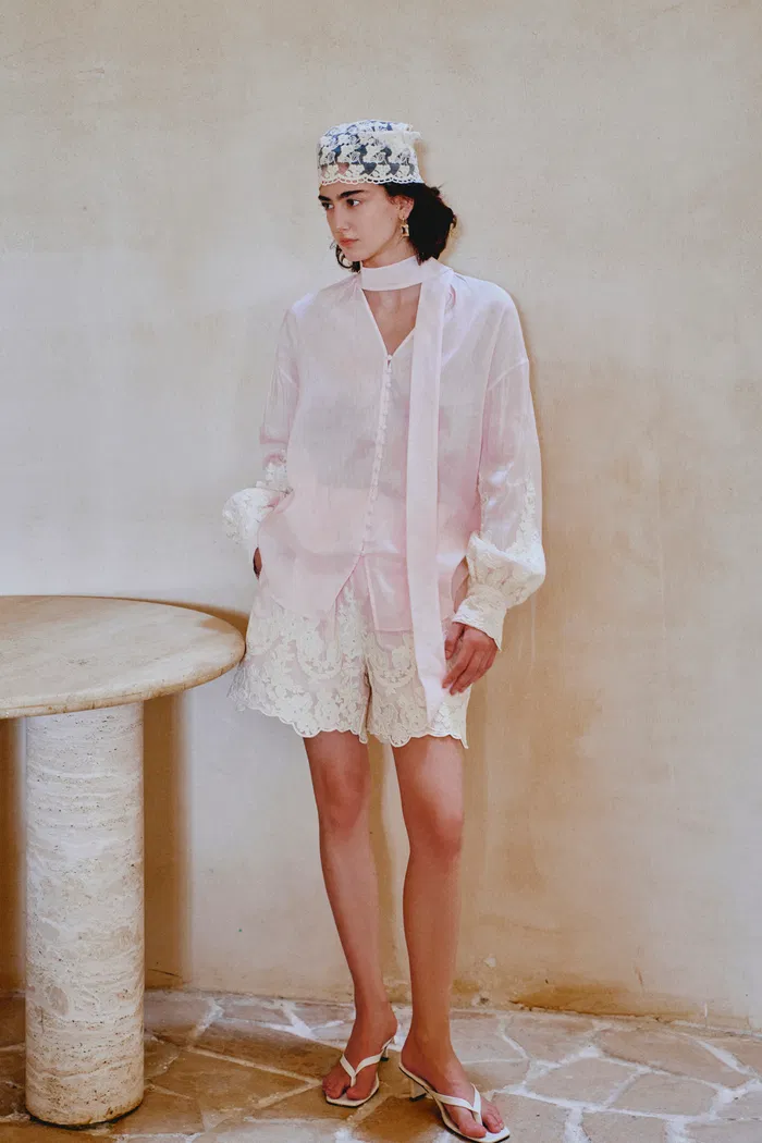3495-paz-pink-embroidered-blouse-and-short-matching-setin-silk-linen-blend-1.webp
