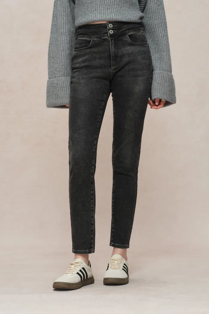 3525-eliza-fleece-lined-skinny-jeans-in-stretchy-denim-1.webp