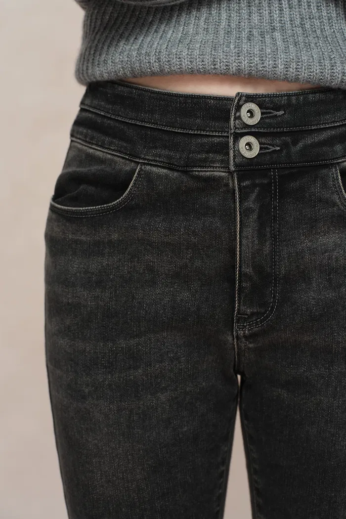 3525-eliza-fleece-lined-skinny-jeans-in-stretchy-denim-1.webp