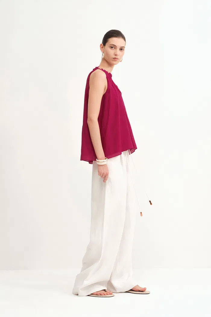 3557-joyce-hand-woven-flora-halter-neck-top-in-acetate-linen-blend-1.webp