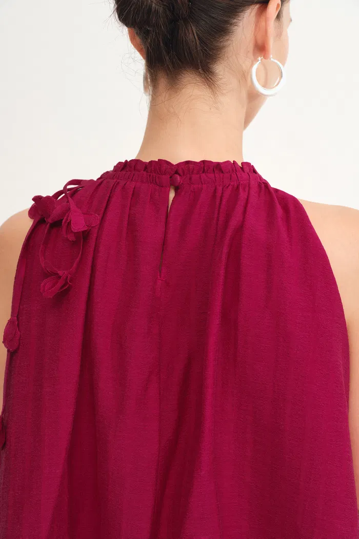 3557-joyce-hand-woven-flora-halter-neck-top-in-acetate-linen-blend-1.webp